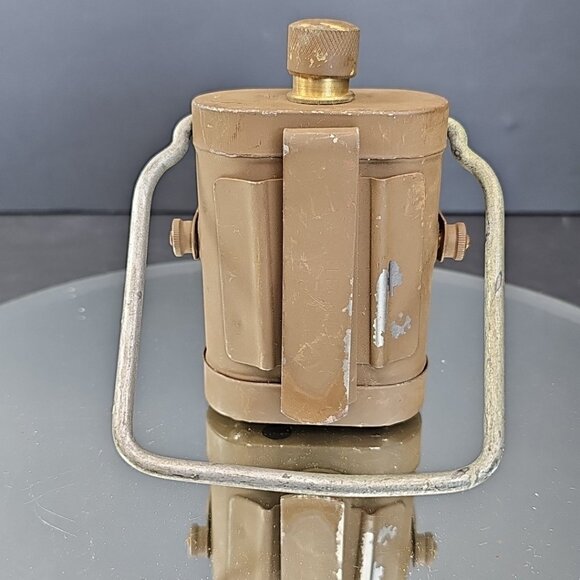 WWII Lamps Electric Co No 1 Black Out Flashlight Lantern Untested London UK - Picture 5 of 13